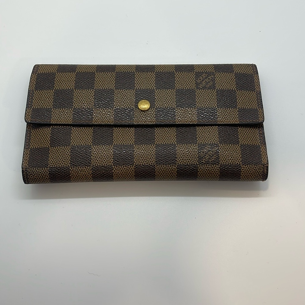 Louis Vuitton Damier Long Wallet